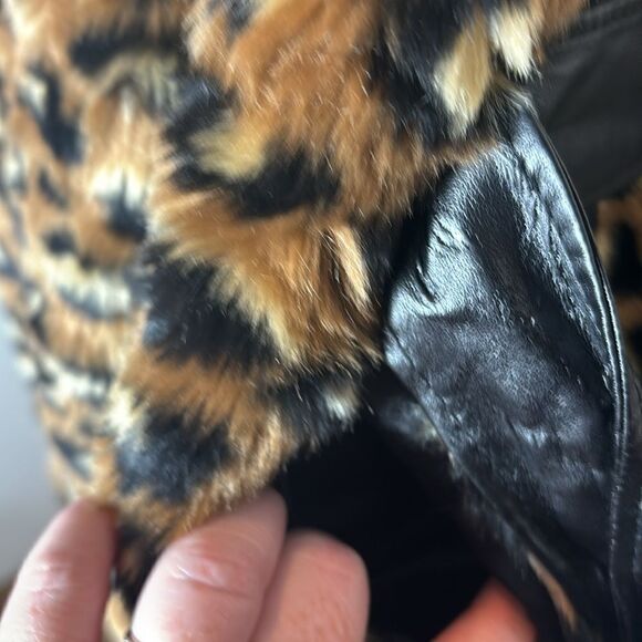 Forever 21 faux fur leopard long line sleeveless cardigan beltedmedium mob wife - Picture 3 of 6